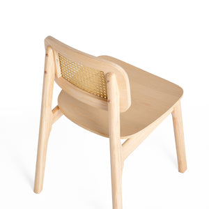 Krzesło Naturalne Drewniane W Kolorze Dębu z Oparciem Rattanowym Loft HSC2515